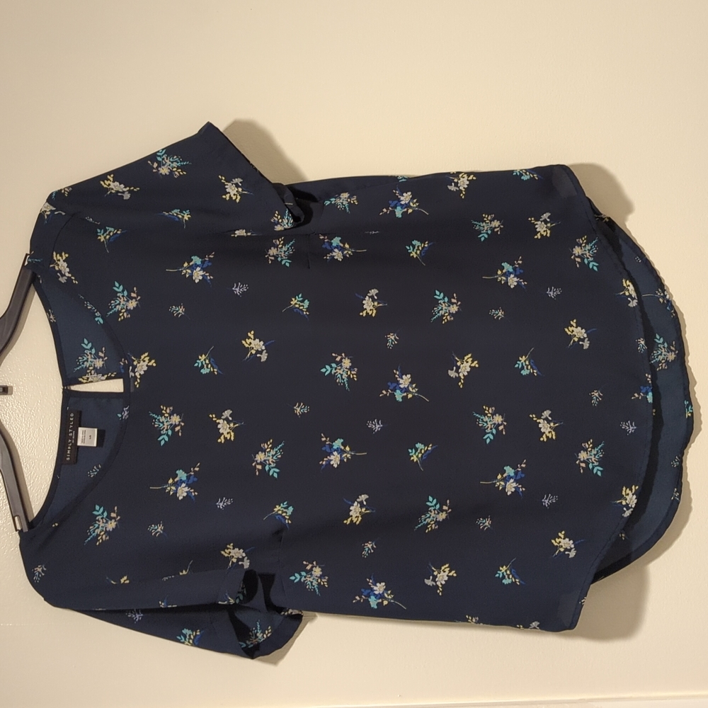 Simply Styled | Navy Blue Blouse with Flowers